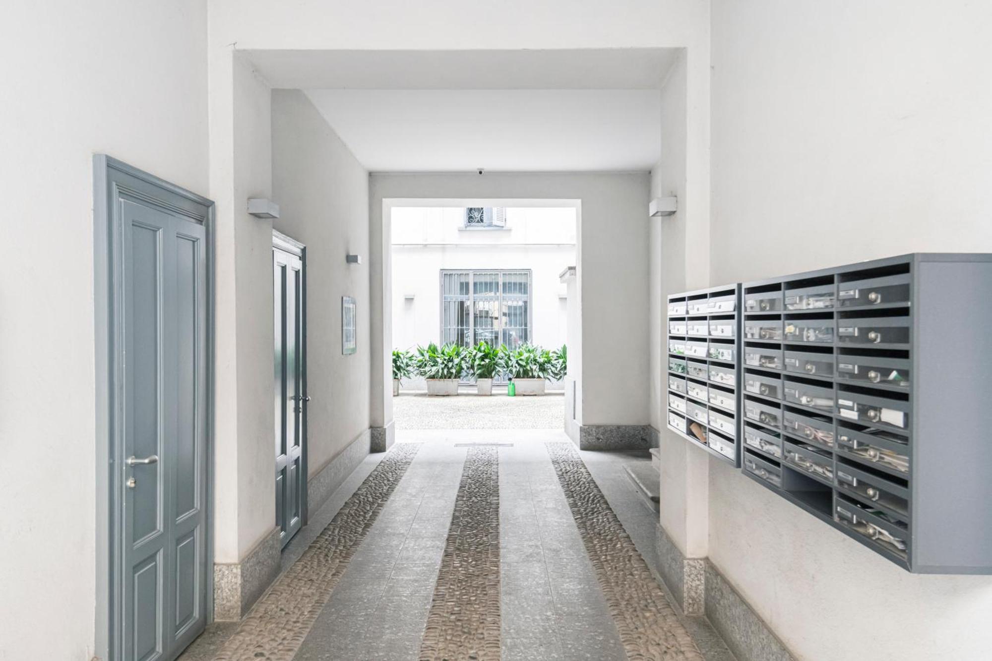 Easylife - Appartamento Elegante Moderno E Accogliente - La Tua Oasi In Citta มิลาน ภายนอก รูปภาพ