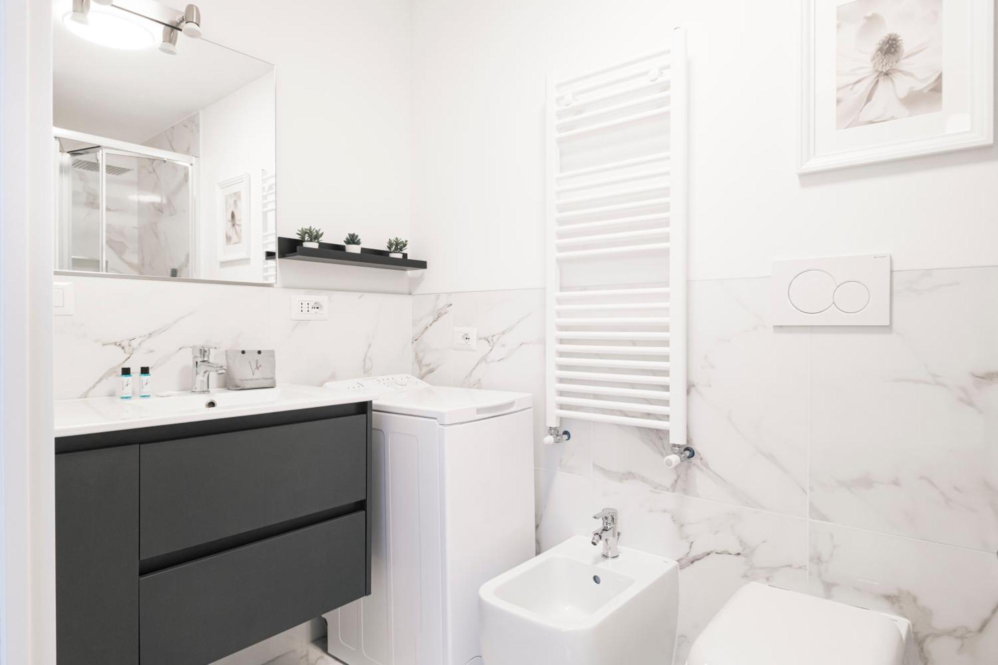 Easylife - Appartamento Elegante Moderno E Accogliente - La Tua Oasi In Citta มิลาน ภายนอก รูปภาพ